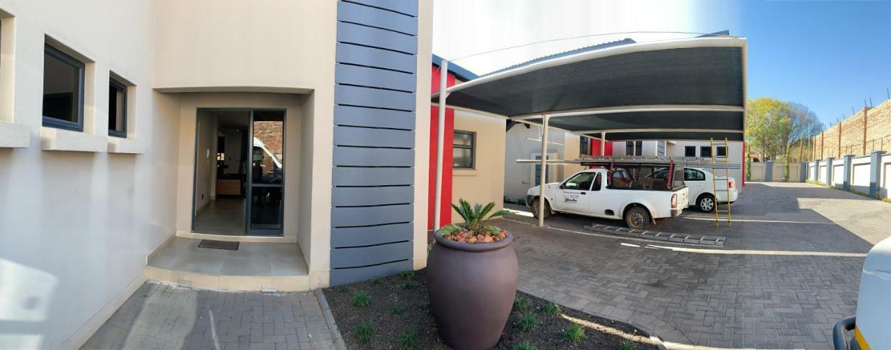 66 Dorp Street Apartment Polokwane Kültér fotó